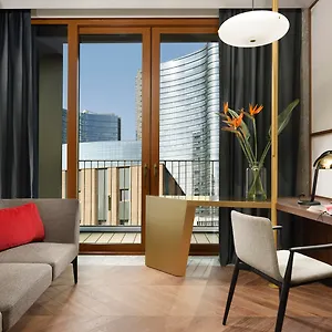 Hotell Verticale | Esperienze ****