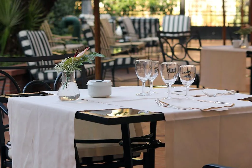Hotel Albani Firenze 4*, Florence