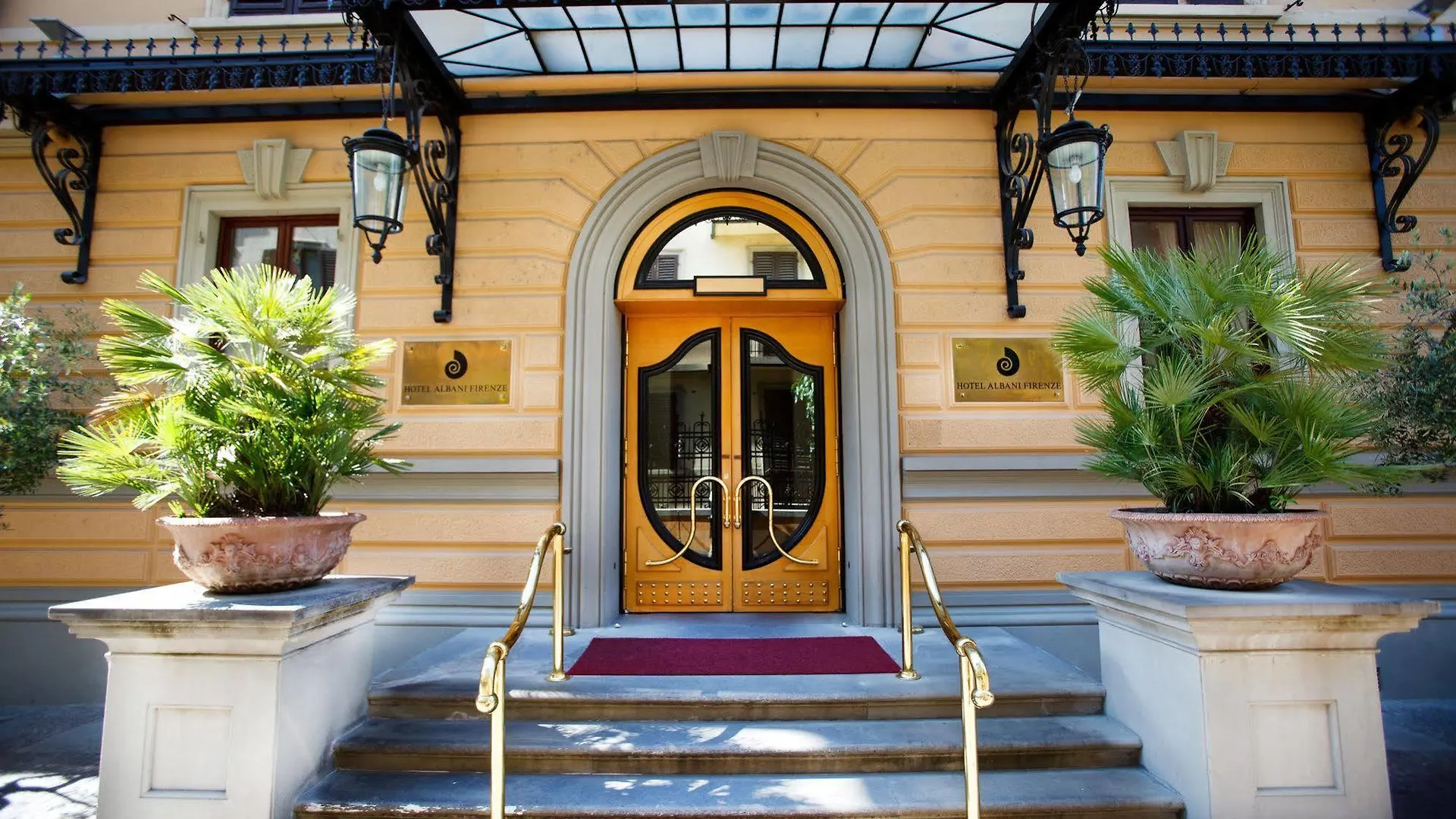 Hotel Albani Firenze contacts